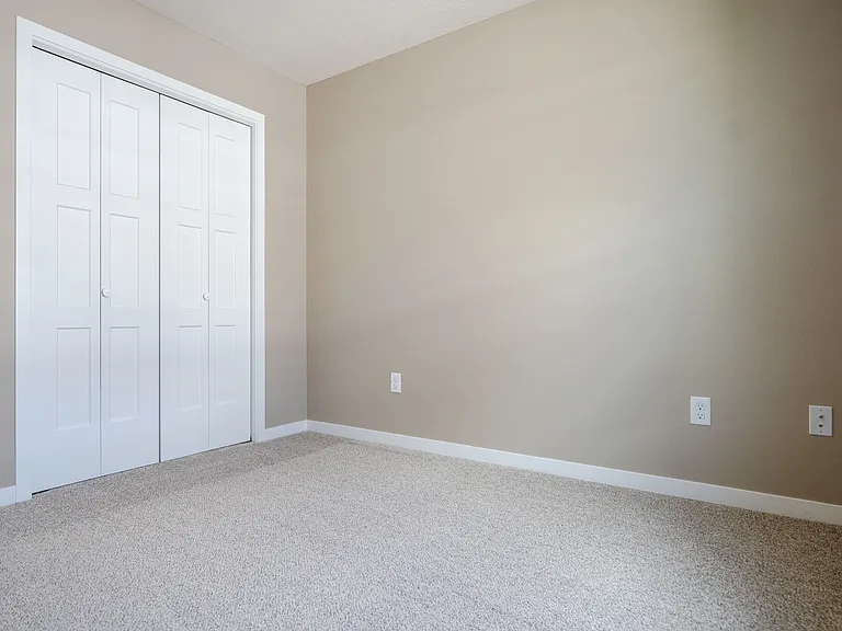 4325 Dawn St — Photo 9