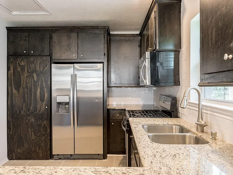 519 W Clay St #2 — Photo 10