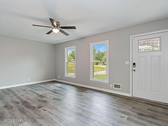 2nd image of 222 Kentucky Ct