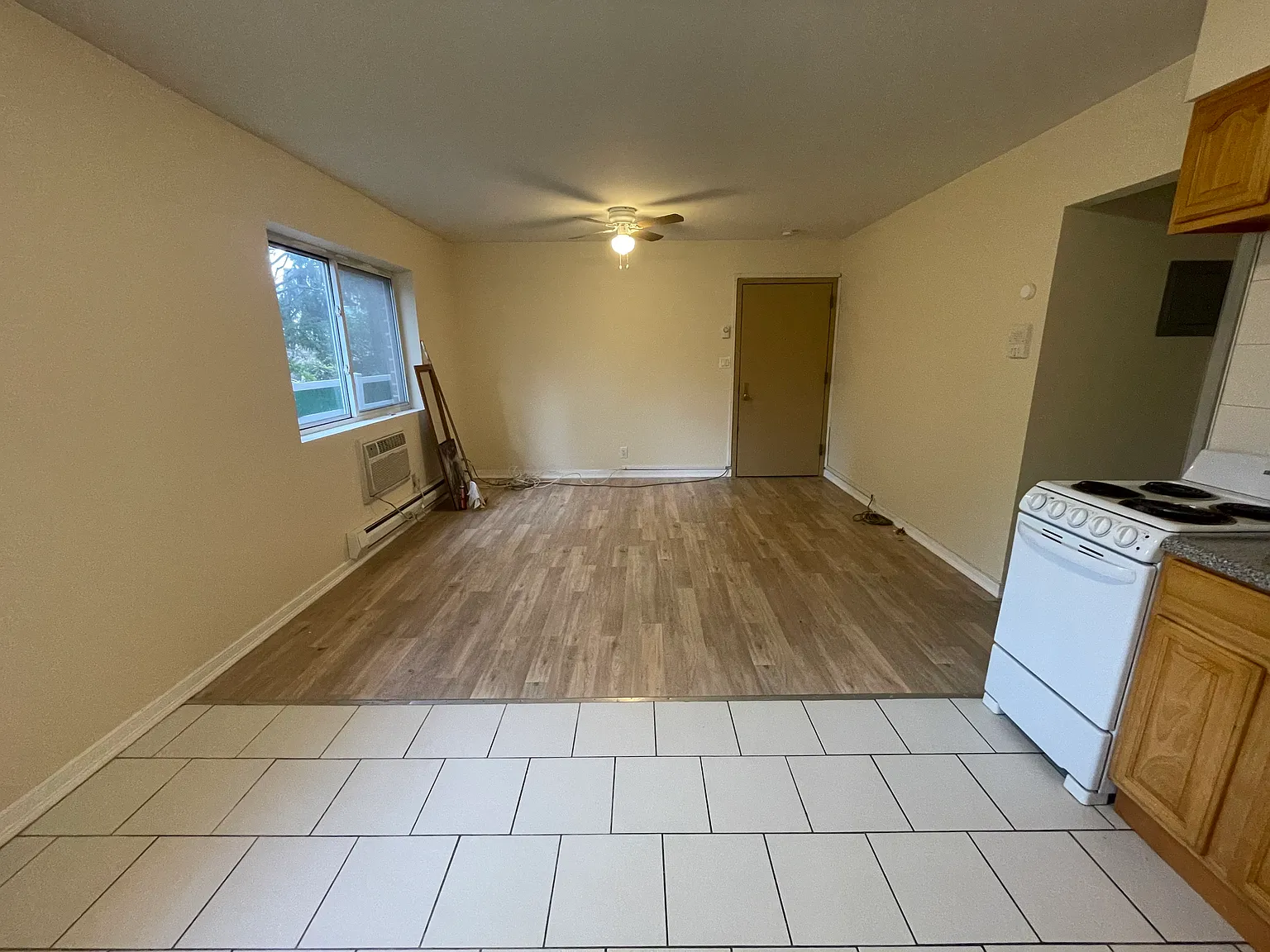 1 bed, 500 sqft, $1,100 — Photo 1