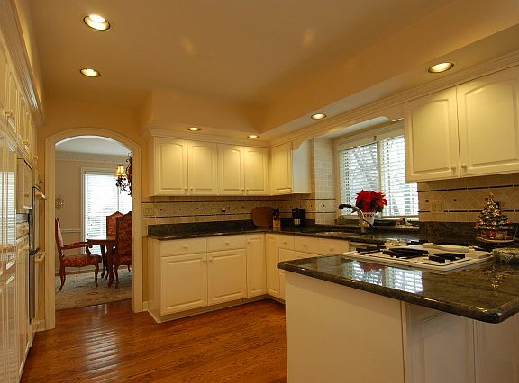 4th image of 35 Tartan Lakes Dr