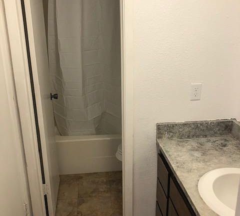 2nd image of 1109 N Washington Ave #9