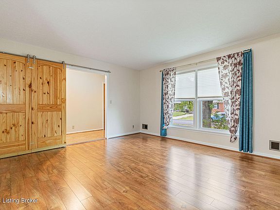 5th image of 3311 Enridge Dr