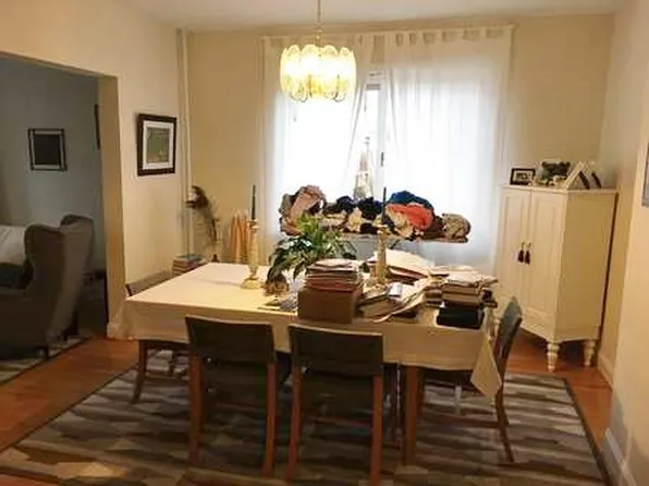 11 Frances St #1, Newton Highlands, MA 02461
