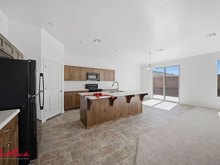 495 S Martignano Way — Photo 16