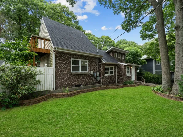 241 Pawnee Ave #1, Mastic, NY 11950