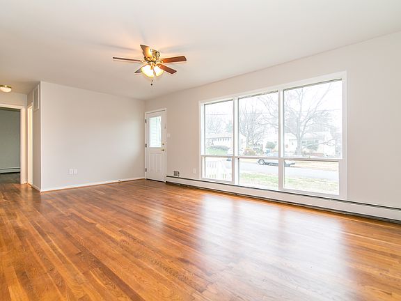 4th image of 7433 Tillman Dr