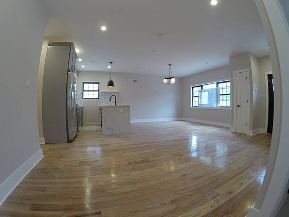 5th image of 2508 96th St