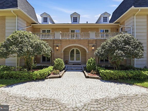 5th image of 10911 Belgravia Ct