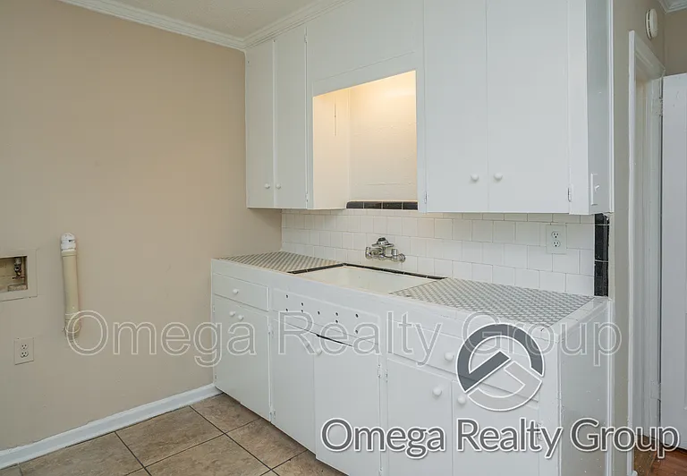 1020 Pershing St #D — Photo 13