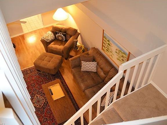 4th image of 13734 Downing Ln #3