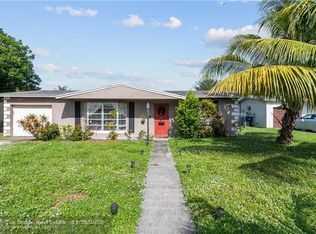 6551 SW 7th Ct, North Lauderdale, FL 33068