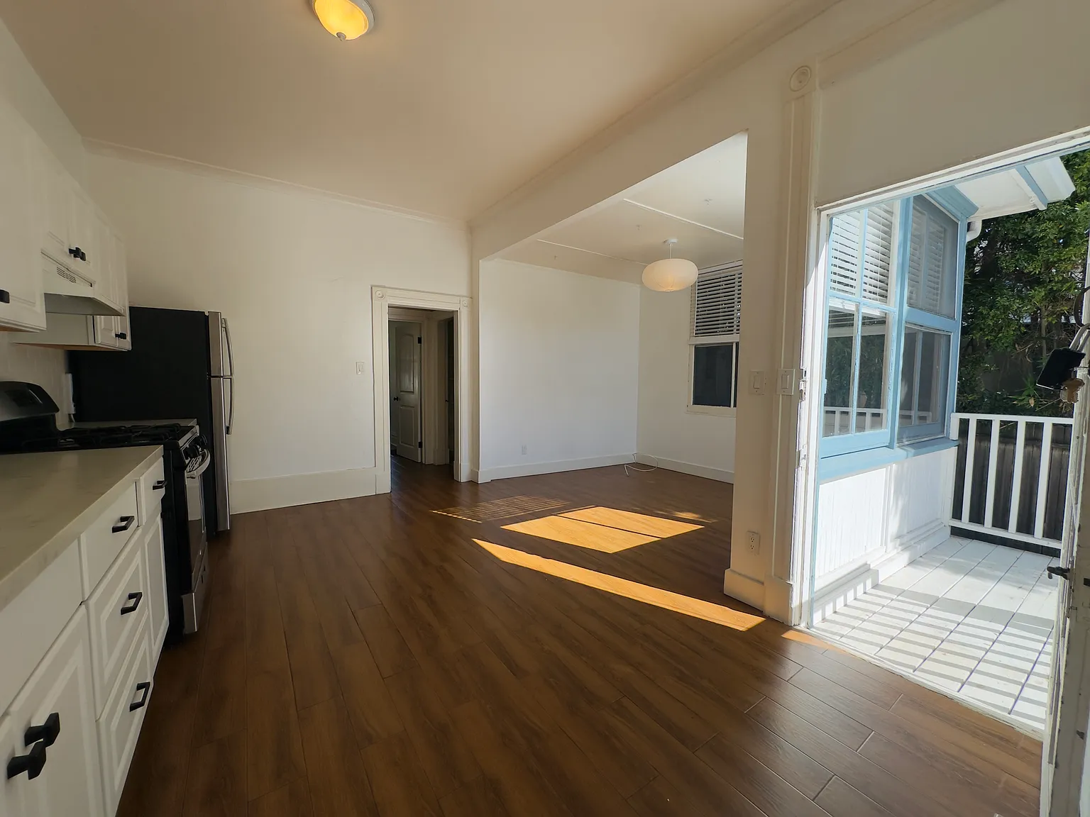 1 bed, $3,000 — Photo 1