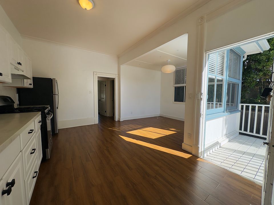 1st image of 220 E Valerio St APT 3