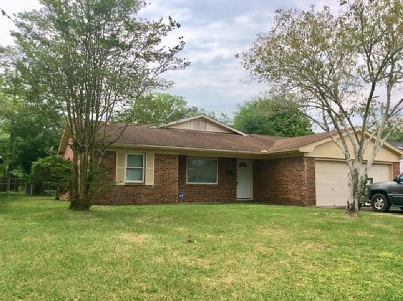 1st image of 240 Enfield Ln