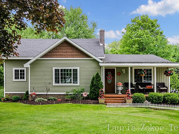 2nd image of 4703 Leverette St