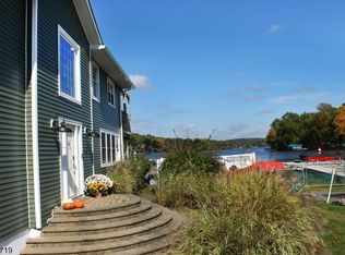 25 Waterside Dr, Lake Hopatcong, NJ 07849