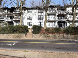 415 E Church Rd #B11, Elkins Park, PA 19027