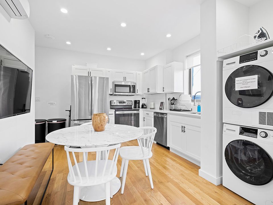 1st image of 340 Clifton Pl #4DL