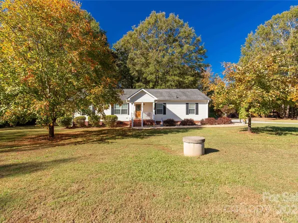 4677 Ramsey Rd, Sharon, SC 29742
