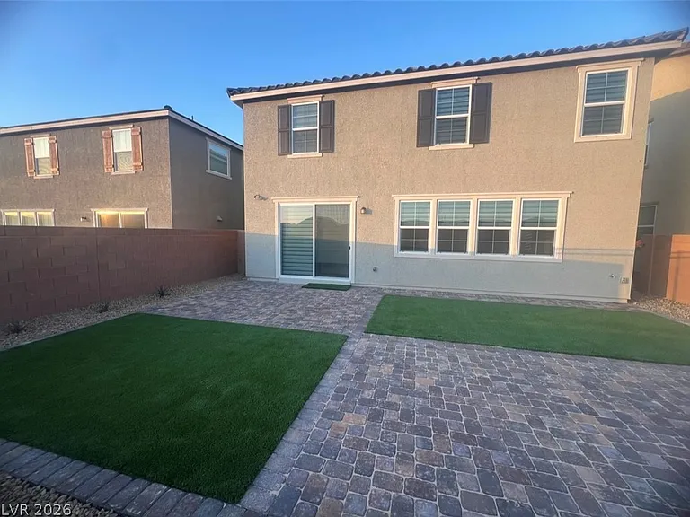 2801 Gallarate Dr — Photo 2