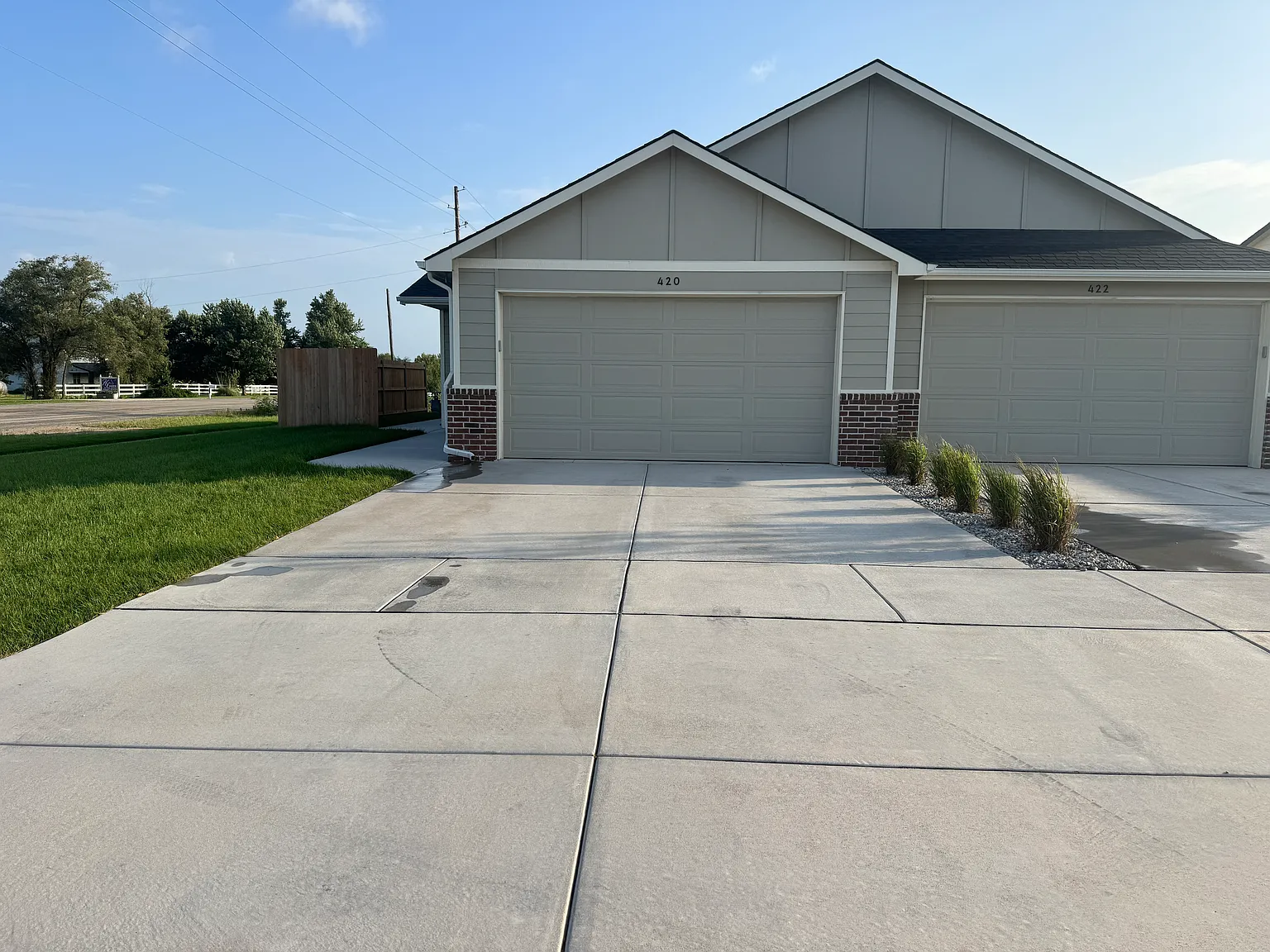 419 Briarbrook Ln — Photo 2