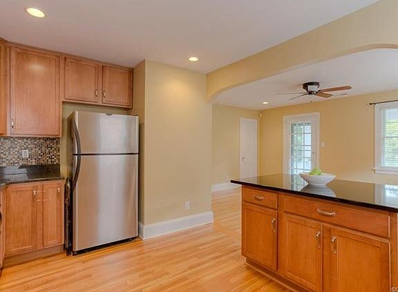 4th image of 3415 Kensington Ave