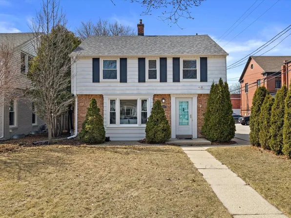 5577 North Kent AVENUE, Whitefish Bay, WI 53217