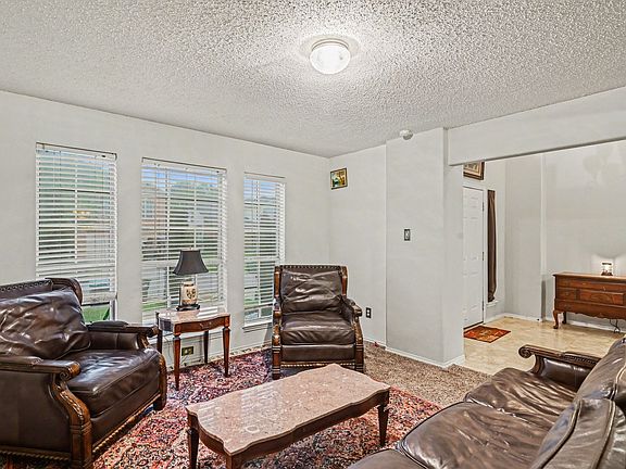 5th image of 6713 Cambrian Way