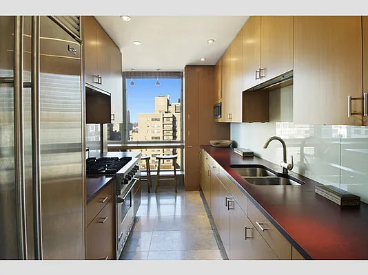 Sold by Stribling | media 18