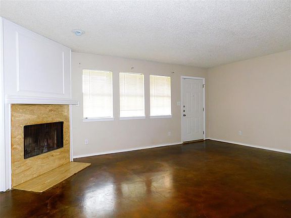 3rd image of 1122 Kathy Ln