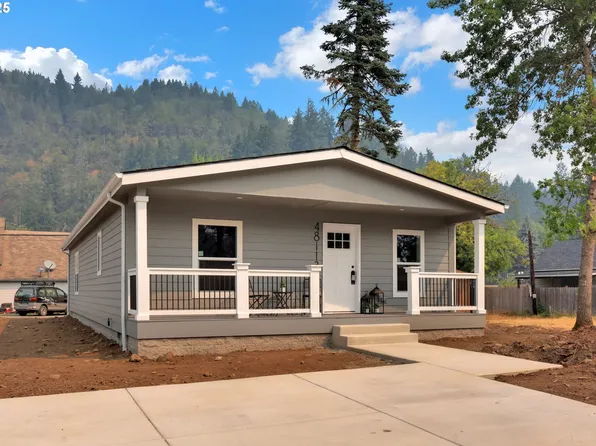 48113 Commercial St, Oakridge, OR 97463