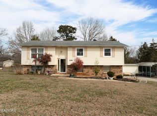 208 Blue Ridge Ln, Seymour, TN 37865