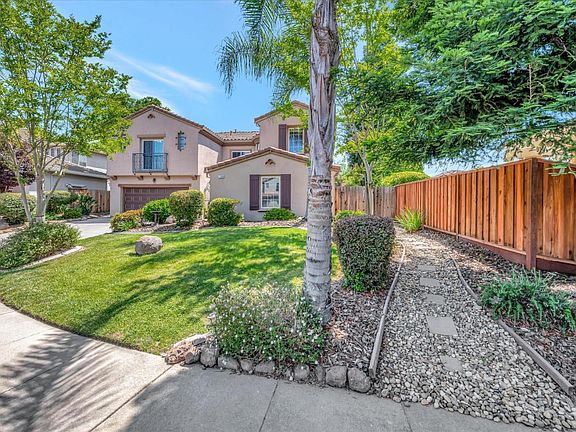 3rd image of 108 Starwood Ct