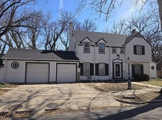 1614 E Wilman Ct, Emporia, KS 66801