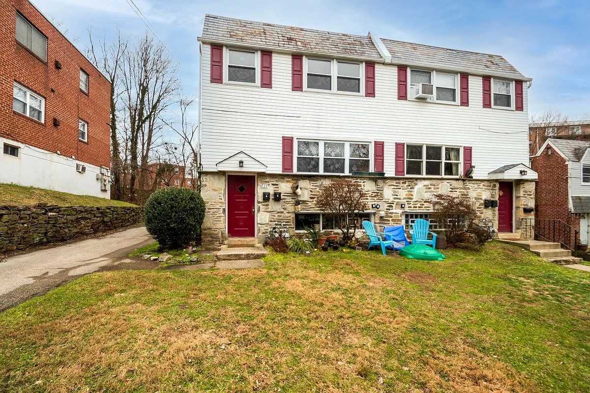 2 bed, 1.0 bath, 882 sqft, $1,850 — Photo 1