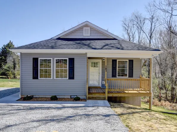 703 13th St, Altavista, VA 24517