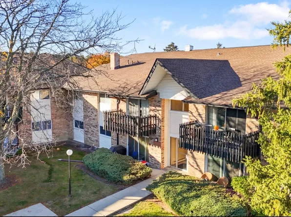 5B Kingery Quarter #207, Willowbrook, IL 60527