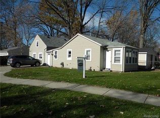 19901 Rensellor St, Livonia, MI 48152