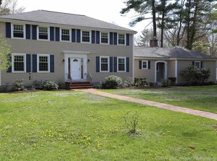 4 Hansom Rd, Andover, MA 01810