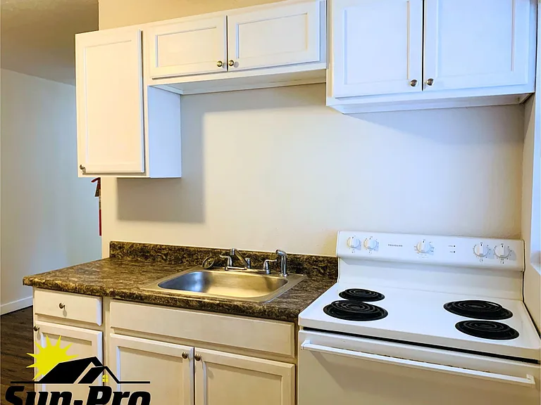 708 Georgia St #2 — Photo 5