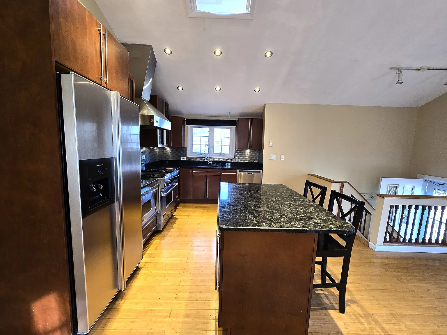 2364 Beverly Rd — Photo 2