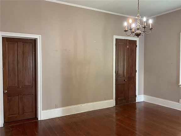 4th image of 6122 Annunciation St