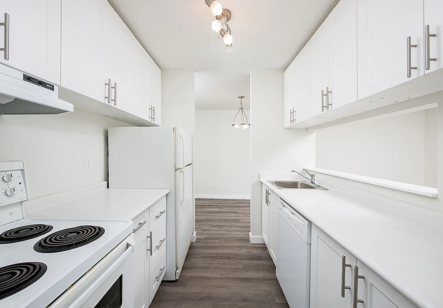 Parkview Estates Apartments — Photo 1