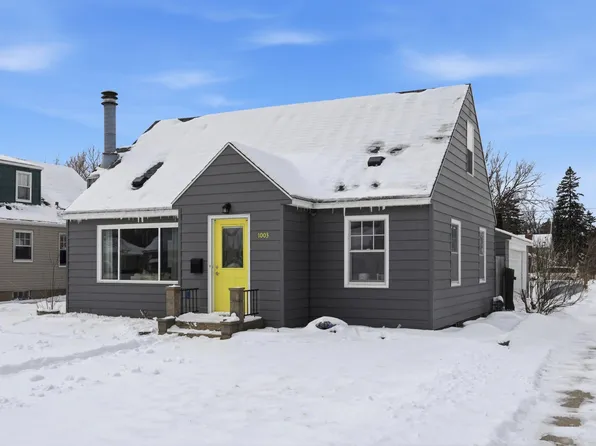 1003 11th St S, Moorhead, MN 56560