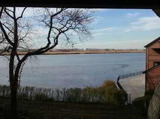 103 Sandpiper Ky, Secaucus, NJ 07094