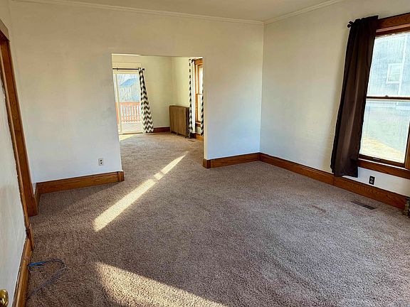 5th image of 621 Harrison St