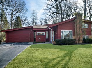 1370 Aitken Dr, Bannockburn, IL 60015