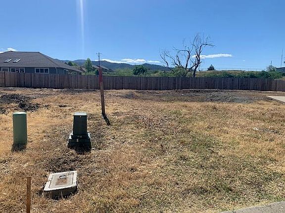 3rd image of 349 Quail Cir