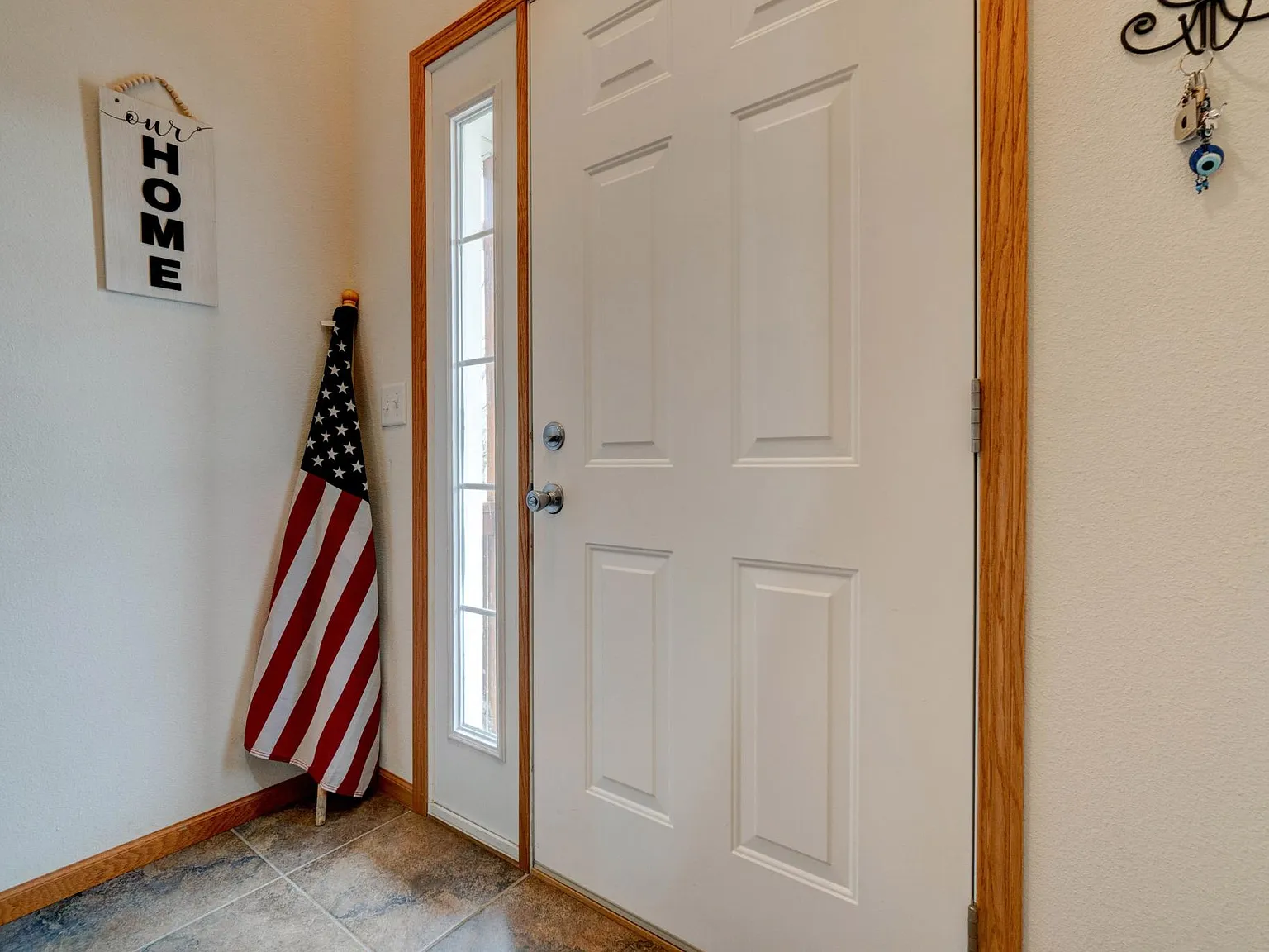 3 bed, 1610 sqft, $2,200 — Photo 4